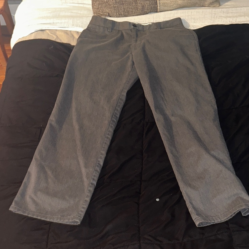 Dockers Men's Corduroy Pants in Charcoal